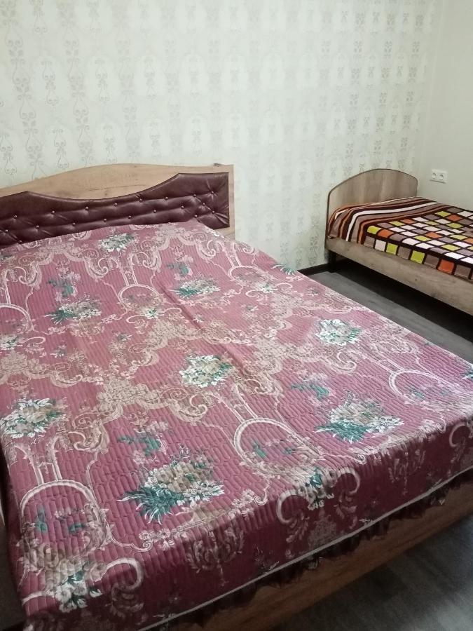 Hostel ESAL Osh Buitenkant foto