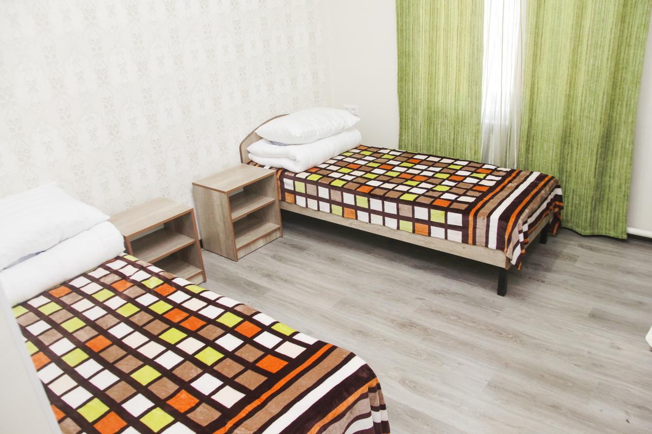 Hostel ESAL Osh Buitenkant foto