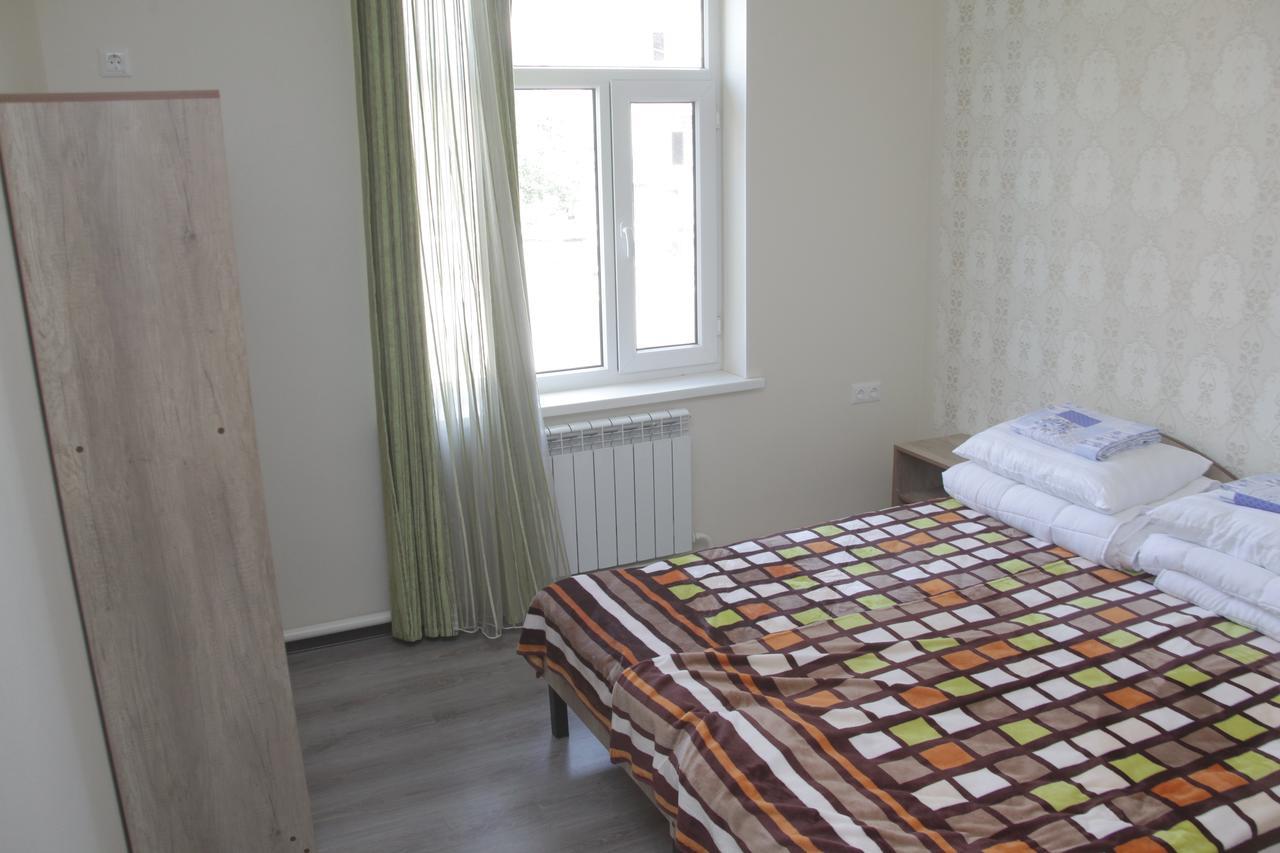 Hostel ESAL Osh Buitenkant foto