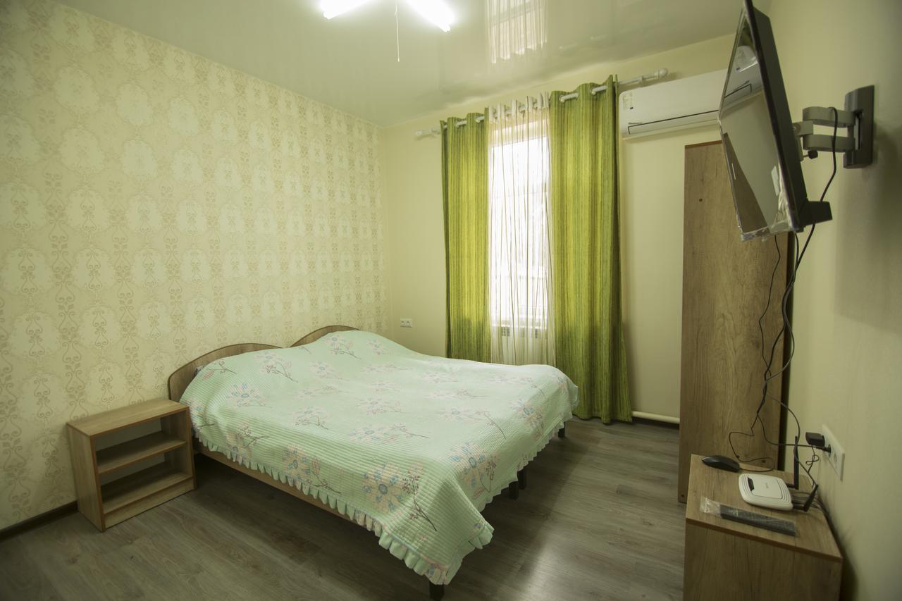Hostel ESAL Osh Buitenkant foto