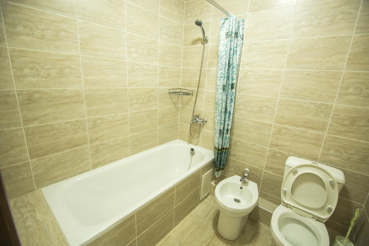 Hostel ESAL Osh Buitenkant foto